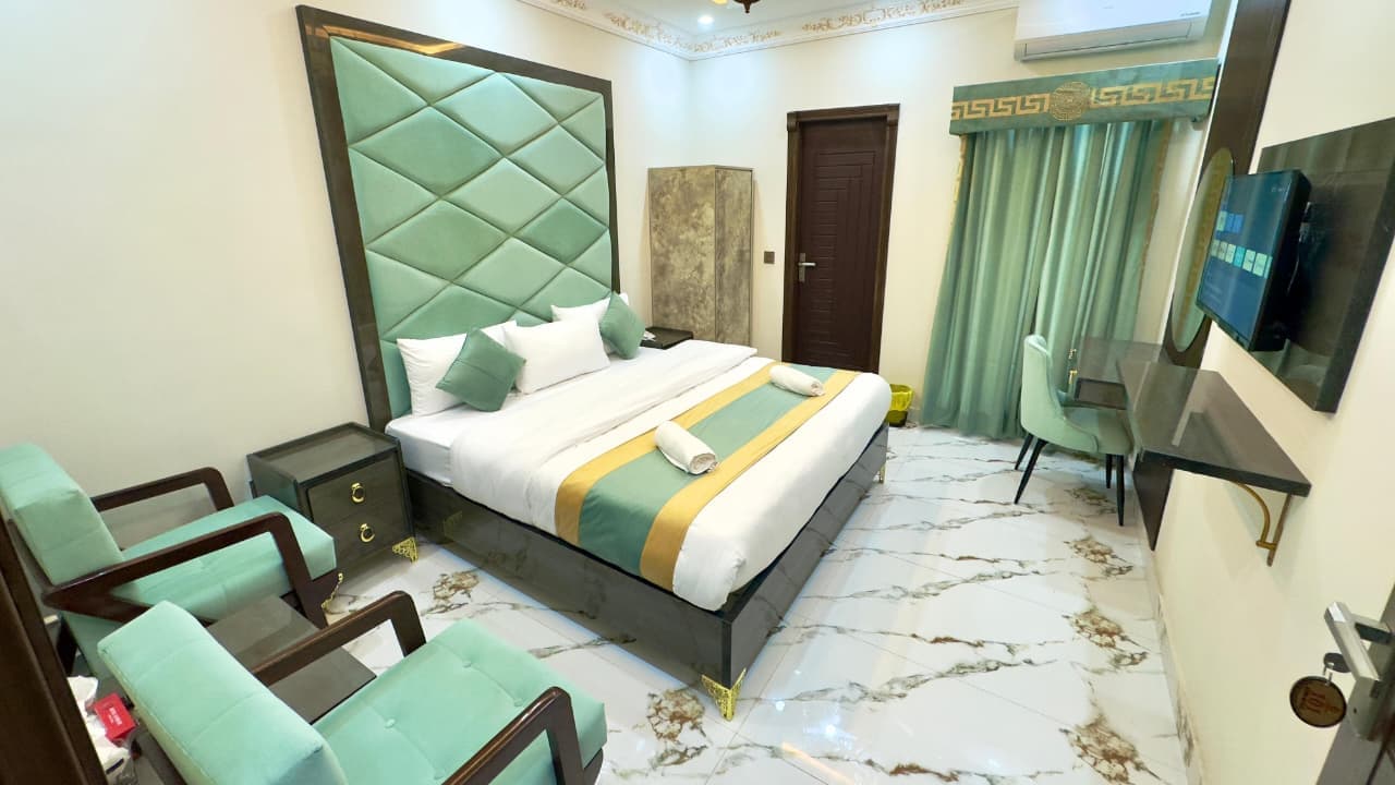 Go 003 Hotel Lahore Family Room
